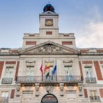 La Audiencia Nacional paraliza de forma cautelar la decisión del Gobierno de Pedro Sánchez de señalar a la sede de la Presidencia de la Comunidad de Madrid como Lugar de Memoria Democrática: ‘La imagen institucional de la CAM puede sufrir un menoscabo irreversible’
