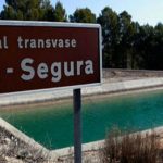 La asociación de municipios ribereños de Entrepeñas y Buendía denuncia que el ministerio de Transición Ecológica autoriza los trasvases del Tajo al Segura porque tiene miedo de ‘las amenazas de la agroindustria y la extrema derecha levantina’