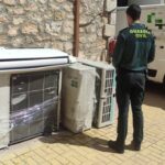 Dos detenidos por el robo de varios aparatos de aire acondicionado en una nave agrícola de Torija