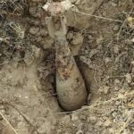 El Sedex desactiva una granada de mortero de la Guerra Civil que unos agentes medioambientales de la Junta encontraron junto a una iglesia en ruinas en Aleas, pedanía de Cogolludo