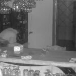 Detenidos tres individuos con numerosos antecedentes que habían desvalijado bares y restaurantes en las provincias de Madrid y Guadalajara: los detenidos arrancaban las puertas de los bares atándoles una cuerda a un coche y, ya dentro, reventaban las cajas y las tragaperras con mazos