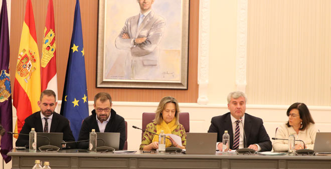 El pleno del Ayuntamiento de Guadalajara aprueba el presupuesto ...