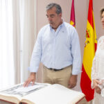 Juan Carlos Ortega toma posesión como nuevo encargado del Zoo Municipal de Guadalajara: toma el relevo de Fernando López Herencia, responsable de las instalaciones durante 35 años