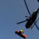 Dos heridos tras caer su parapente en una zona de muy difícil acceso en la Muela de Alarilla: tuvieron que intervenir los bomberos de Azuqueca y un helicóptero de rescate de la Guardia Civil