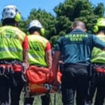Evacuado en helicóptero sanitario al hospital La Paz de Madrid un hombre de 75 años que sufrió un desvanecimiento por el calor mientras hacía senderismo en el sendero de las Cárcavas, en Valdepeñas de la Sierra (Guadalajara)