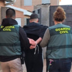Detenido en Pioz el autor de los disparos a un joven de 19 años durante una reyerta por el ruido de la música en Loranca de Tajuña: ya ha entrado en prisión mientras que su cómplice ha quedado en libertad