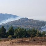 Se rebaja a nivel 1 el incendio de la Sierra Norte por lo que se ha desactivado la ayuda de la UME y se ha autorizado a volver a sus casas a los vecinos de una veintena de municipios: respecto al de Selas, ya está controlado y sigue en nivel 0