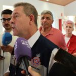 El ciudadano de a pie pregunta: ‘¿Tras los incendios que se repiten año tras año en la provincia de Guadalajara, La Riba, Cerezo de Mohernando, Peñalba, Valdepeñas de la Sierra, Pico del Lobo, La Mierla, Selas… García Page va a tomar medidas de verdad o seguirá de photocall en photocall?’