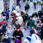 Más de 2.000 corredores despiden los encierros de la feria taurina de Guadalajara 2026 en una multitudinaria quinta y última carrera